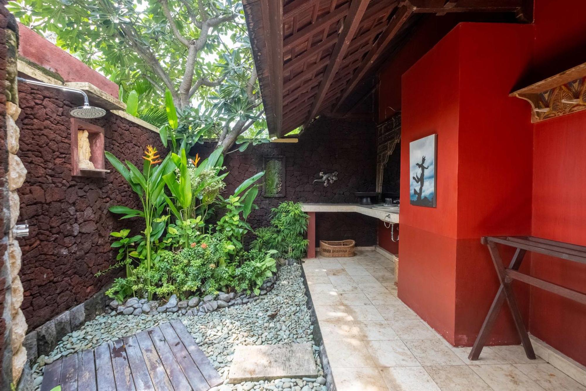 Taman Sari Bali Resort And Spa Pemuteran Exterior foto